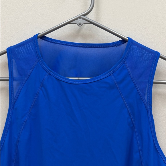 Lululemon Sculpt Tank Top *Cropped in Symphony Blue Sz 8! - Picture 6 of 9